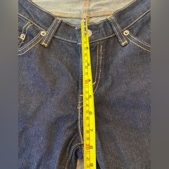 Levi’s Curvy Cut low rise, dark wash straight leg jeans. Size 11M. NWOT. - Picture 5 of 9